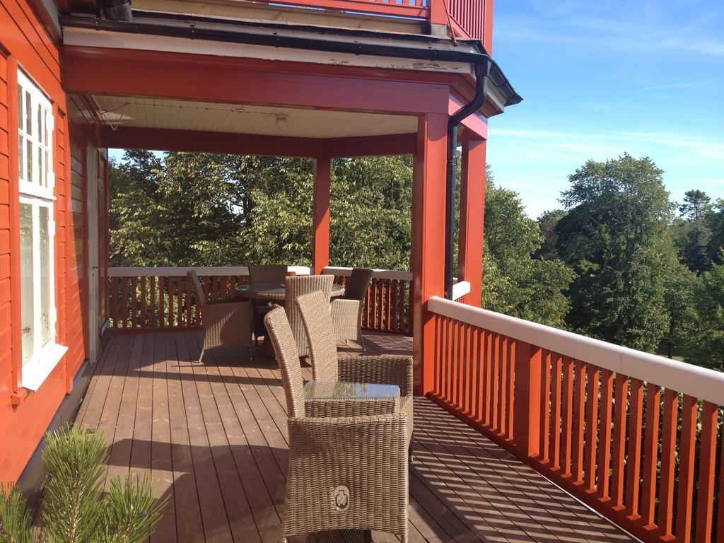 Ombergs Turisthotell Odeshog Exterior photo