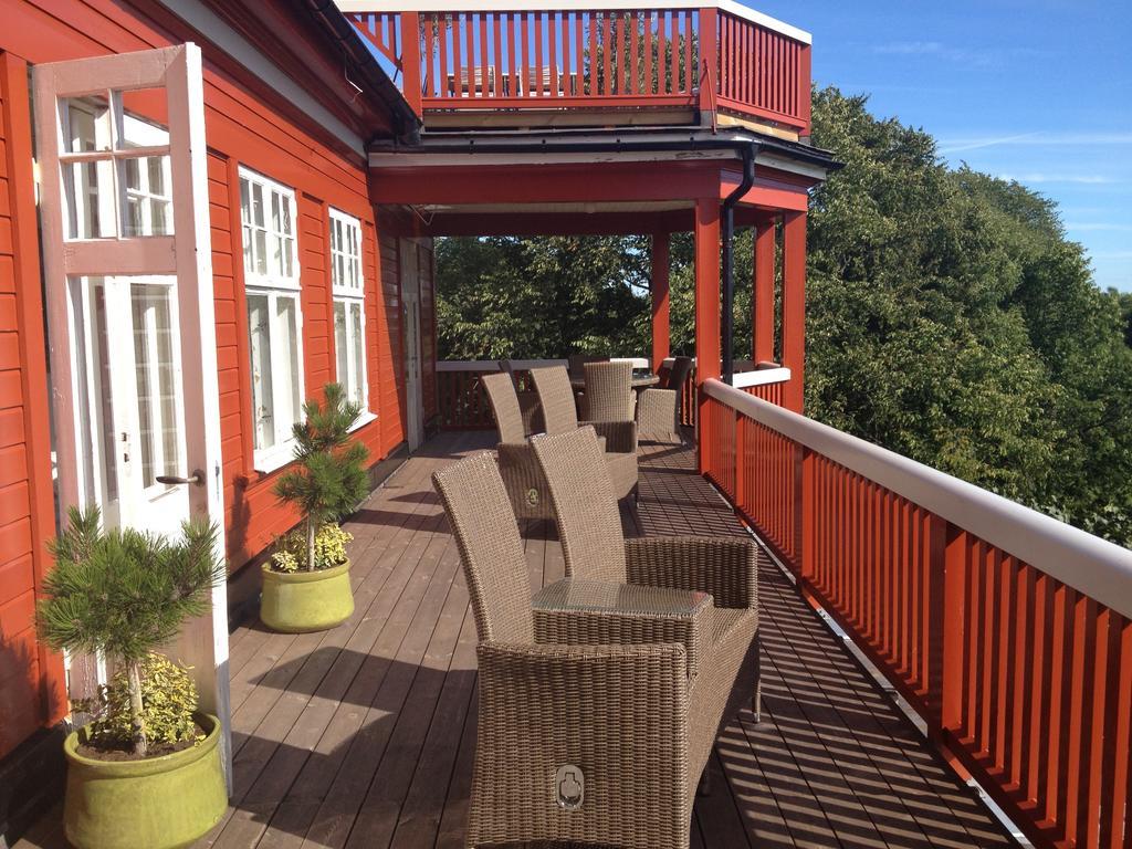 Ombergs Turisthotell Odeshog Exterior photo